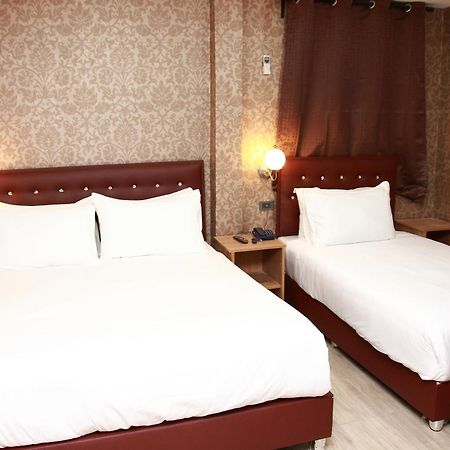 Harrys Suite Hotel Bangkok Kültér fotó