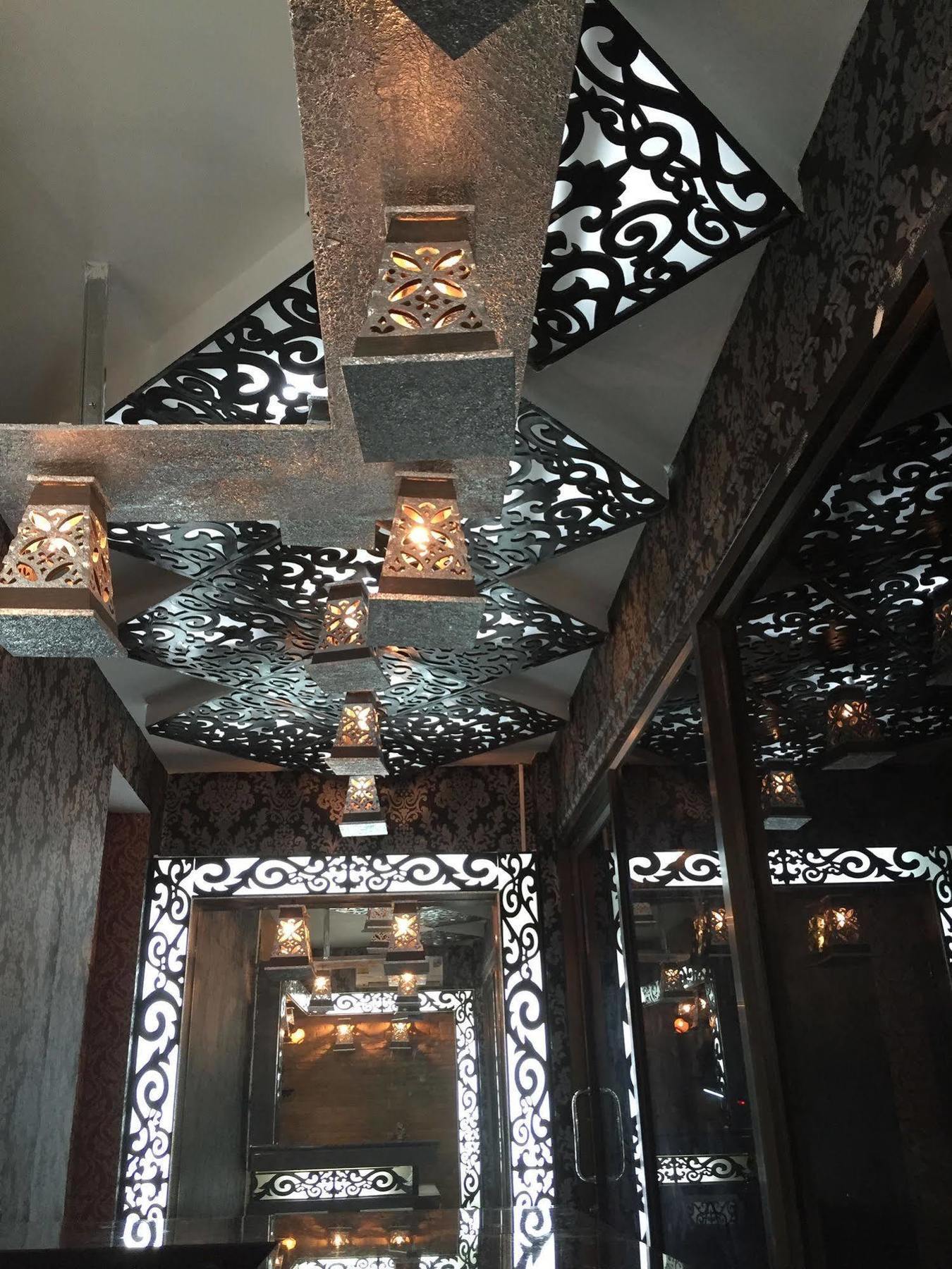 Harrys Suite Hotel Bangkok Kültér fotó